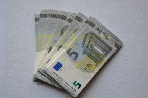 Euro 5 Bills